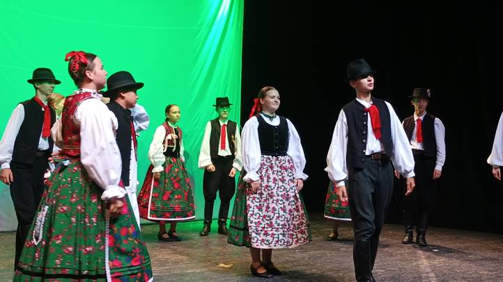 A Rezeda Folkműhely gálakoncertje Beregszászon - Örökösök és értékőrzők. Fotó: Kárpátinfo/Kovács Erzsébet