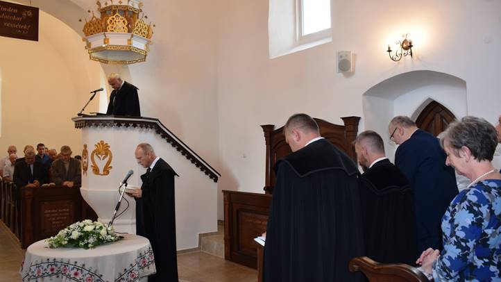 Hálaadó istentisztelet a makkosjánosi református templomban -Krisztus: igazi menedék, oltalom, élet. Fotó: Kárpátinfo/Kovács Elemér