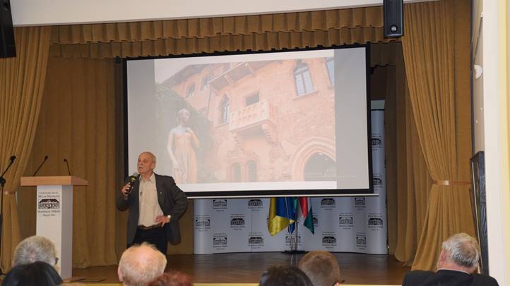 Újjáéled a Munkácsi Magyar Egylet - Művelődéstörténeti barangolások Popovics Bélával. Fotó: Kárpátinfo/Kovács Elemér