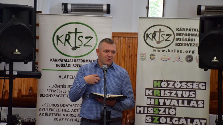 A KRISZ dicsőítő délutánja Beregardóban - Élő kapcsolatban Istennel. Fotó: Kárpátinfó/ Kovács Elemér