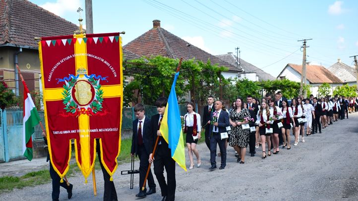 Ballagás a Karácsfalvai Sztojka Sándor Görögkatolikus Líceumban - „Tarts ki abban, amit tanultál és amiről meggyőződtél” Fotó: Kárpátinfo/ Kósa Eszter