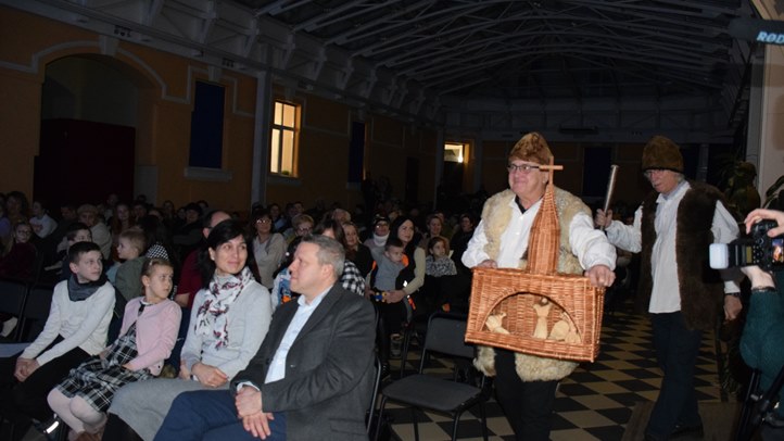 Közös advent Beregszászban Kaláka koncerttel - Fellobbant a remény lángja. Fotó: Kárpátinfó/ Kovács Erzsébet
