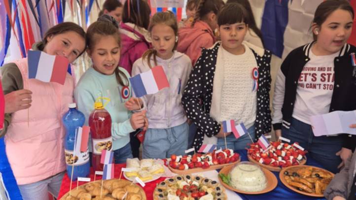 Fordított- és családi nap a Bethlenben - Egy nap a trón körül