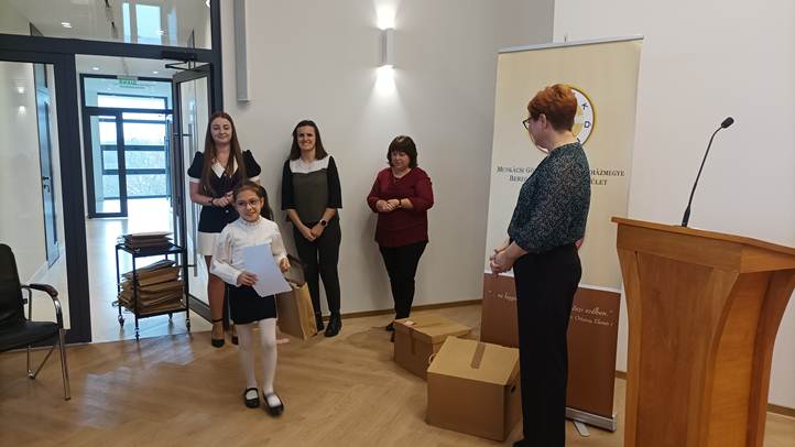 Erzsébet-napi szavalóverseny az Ortutay Elemér Görögkatolikus Központban - Tisztelgés Osvát Erzsébet munkássága előtt. Fotó: Kárpátinfó/ Kovács Erzsébet