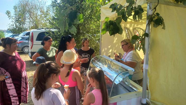 Nyárbúcsúztató a nagycsaládosoknál - Hálaadás, szórakozás, közösségépítés.  Fotó : Kárpátinfó/ Kovács Erzsébet