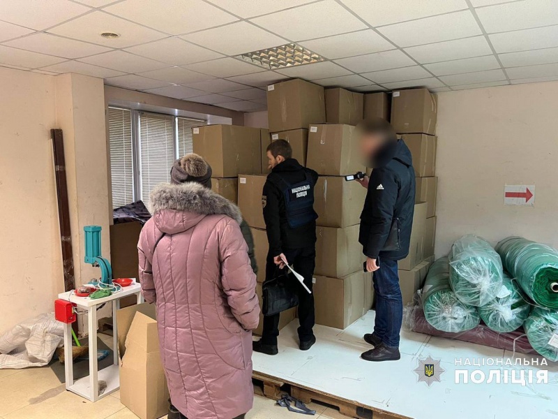 Tízmillió dollárt lopott a Védelmi Minisztérium tanácsadója volt parlamenti képviselő bűntársával egyenruha-beszerzésen