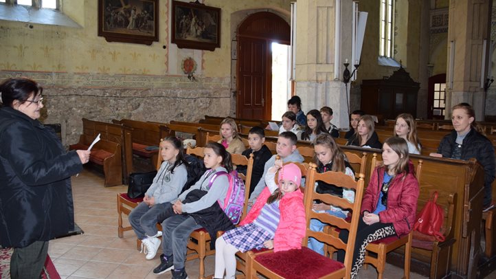 Egymillió gyermek imádkozta a rózsafüzért világszerte - A békéért és az egységért szólt a fohász. Fotó: Kárpátinfó/ Kovács Erzsébet