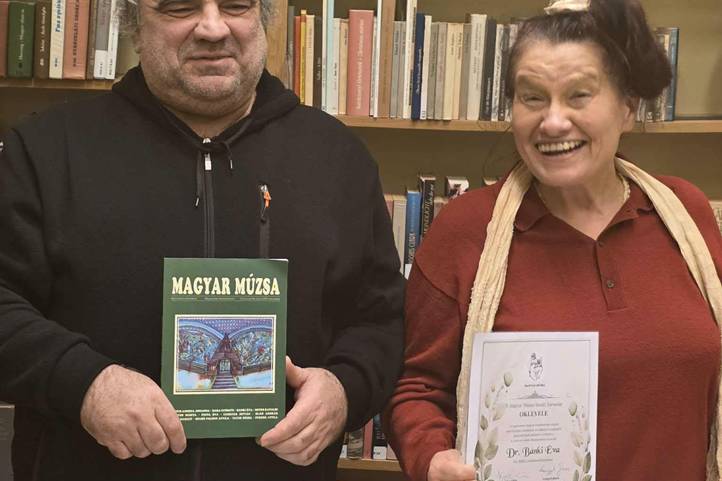 A Magyar Múzsa Baráti Társaság találkozóján - A trúbadurok esete Esővárosban