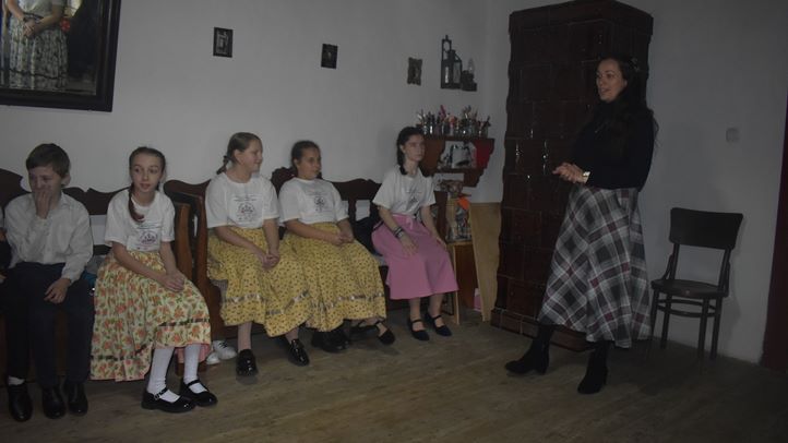 Márton napi foglalkozás a nagyberegi Tájházban - „Eljött Márton szürke lovon”