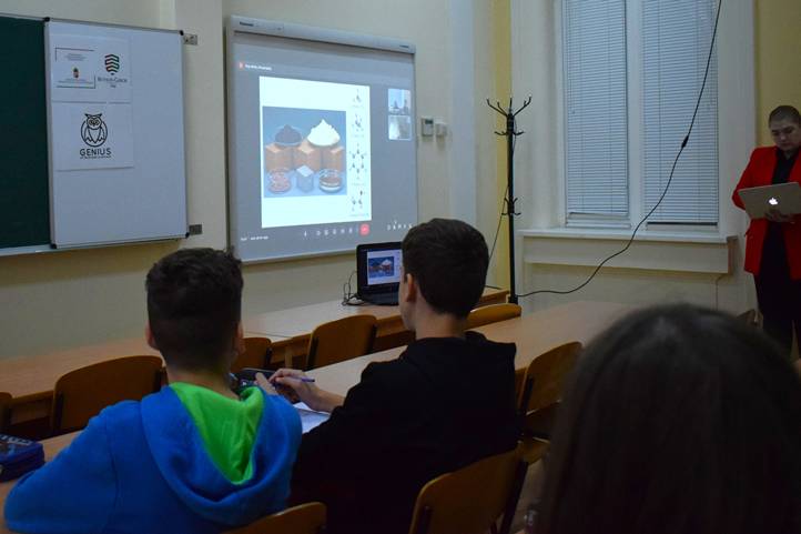 Tovább zajlanak a természettudományos tehetséggondozó programok a „GENIUS” Alapítványnál