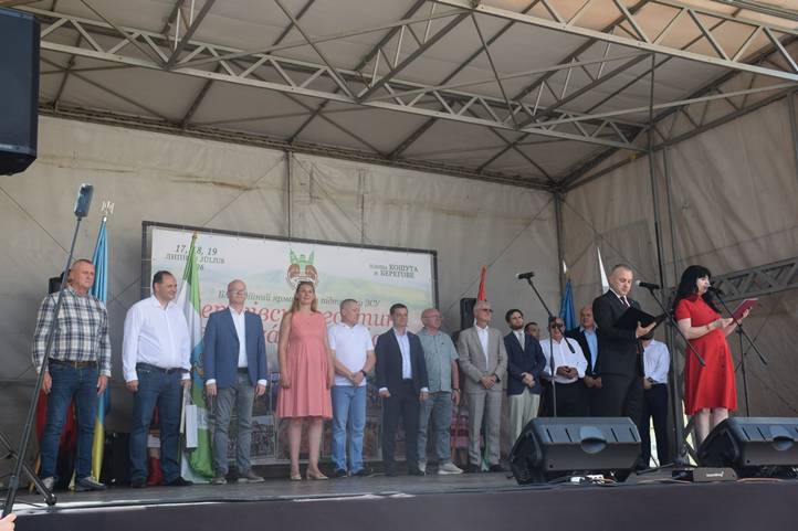 Háromnapos jótékonysági vásár Beregszászon - Közösség, nyitott szív, szolidaritás