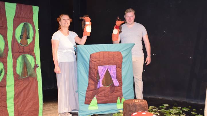 Meseelőadás a Kárpátaljai Megyei Magyar Drámai Színházban - Ugri meg Bugri. Fotó: Kárpátinfo/ Kovács Erzsébet