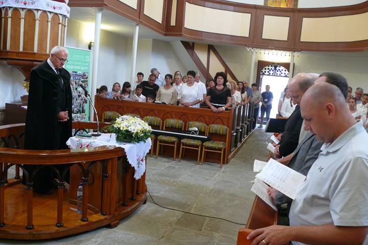 Hálaadó istentisztelet Munkácson – 25 éves a Keresztény Egészségügyi Központ - Gyógyítás és istenhit. Fotó: Kárpátinfó/ Kovács Erzsébet