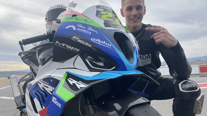 Sachsenringen kezdi meg az idei IDM-szereplését a H-Moto UNI Győr Team két motorosa, Kovács Bálint és Görbe Soma. Fotó: H-Moto UNI Győr Team