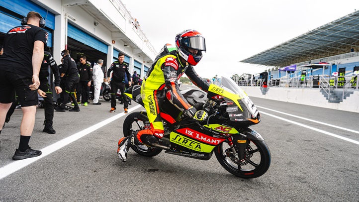 Megtört a jég, harmadjára már meglátta a kockás zászlót Farkas Kevin. Fotó: DAST Media