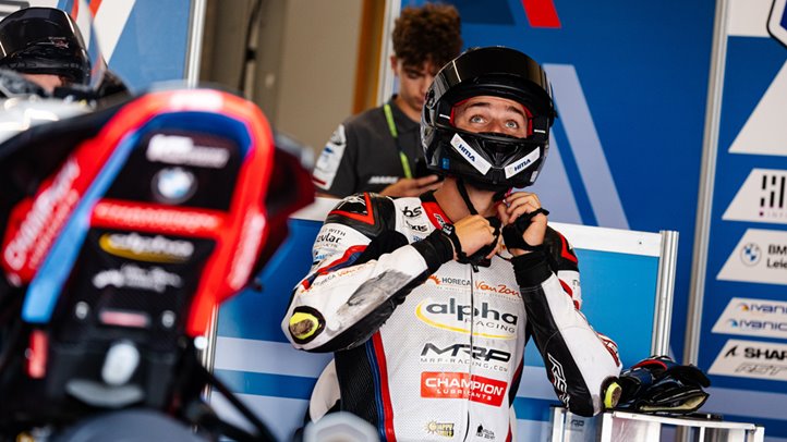 Nürburgringen nagy bravúrra készülnek a H-Moto UNI Győr Team motorosai az IDM hatodik fordulójában - Görbe Soma már ezen a hétvégén bajnoki címet ünnepelhet az IDM-ben! Fotó: Racing Passion Photography - Damon Teerink