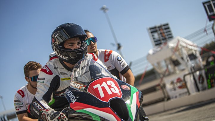 Szenzáció! Magyar motoros csapat az Endurance-világbajnokságon. Fotó: Izsó Krisztián