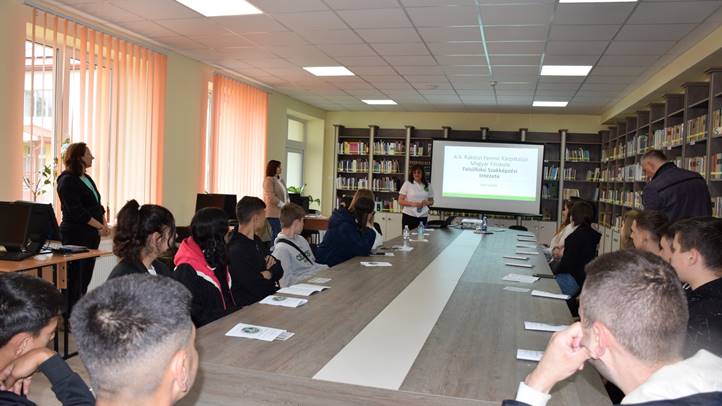 Nyílt nap a Felsőfokú Szakképzési Intézetben - Erős alap, biztos jövő! Fotó: Kárpátinfó/ Kovács Erzsébet