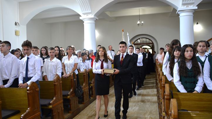 A Kárpátaljai Református Egyházkerület központi tanévnyitó ünnepségén - Hittel, hűséggel, reménységgel.  Fotó : Kárpátinfó/Marton Erzsébet