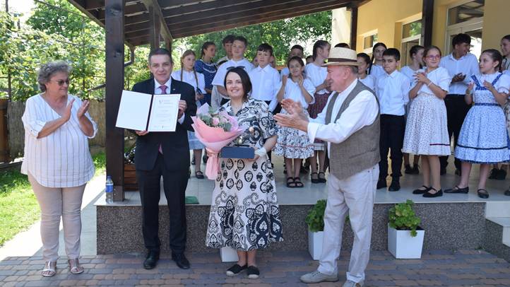 Váradi Enikő Visken vette át a Bonis Bona díjat - A nemzet tehetségeiért. Fotó: Kárpátinfó/ Kovács Erzsébet