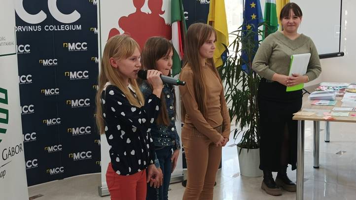 Ünnepi díjátadó a nagycsaládosoknál -  A szabadság napja