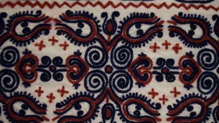 Hímezés hámozás nélkül - Negyvenórás tanfolyam a Vajdaságban. Fotó: Hagyományok Háza Hálózat