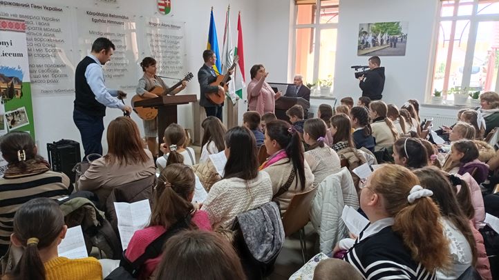 Egyházkerületi ének- és szavalóverseny Nagydobronyban - Földi utam nem magamban járom…Fotó: Kárpátinfó/ Kovács Erzsébet