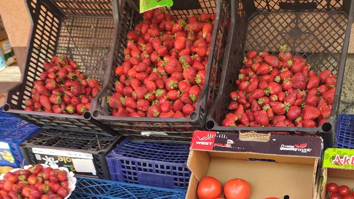 Tele kamra – 2025 - Búcsú az olcsó befőzési szamócától. Fotó: Kárpátinfó/ Kovács Elemér