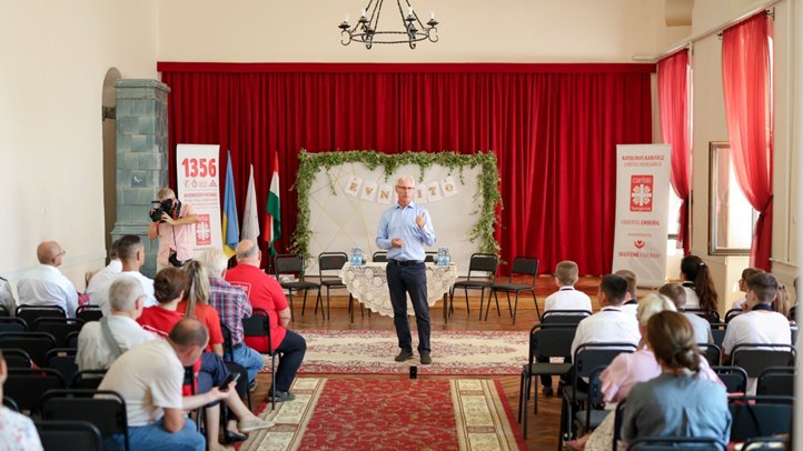 Iskolatáskák, tanszerek és kerékpárok a Katolikus Karitásztól - Legyen öröm az iskolakezdés 