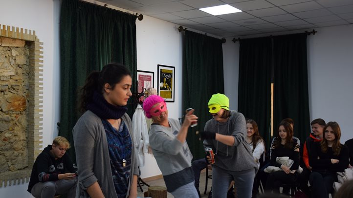 A nevem Freja – premier a beregszászi színházban - Iskolai bántalmazás, kirekesztés. Fotó: Kárpátinfó/ Kovács Erzsébet