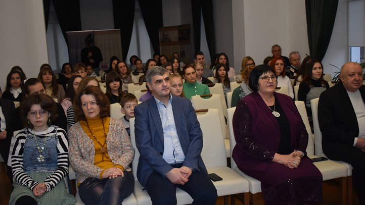 Rajz- és fotópályázat, József Attila-est a Pro Cultura Subcarpathica szervezésében - Sokszínű kultúránk