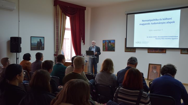 Kántor Zoltán: A magyar nemzetpolitika stratégiája - A legtöbb kérdés a családban dől el. Fotó: Kárpátinfó/ Kovács Elemér