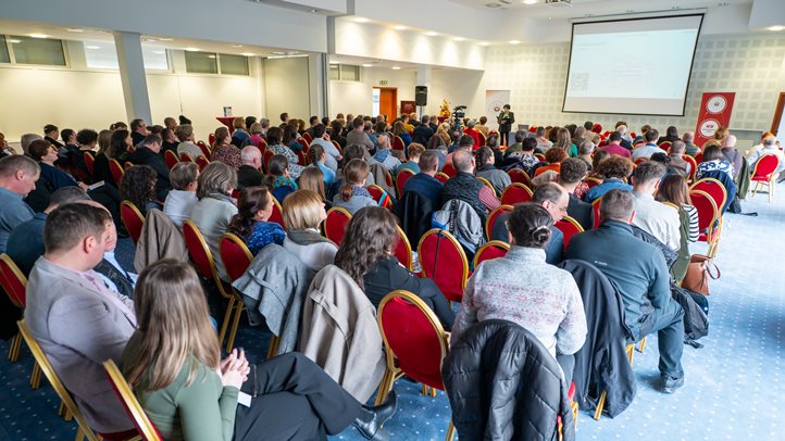 Kulcs a sikeres pályázatokhoz - Erdélyi Hagyományok Háza Alapítvány konferenciája a sikeres pályázatokért. Fotó: Erdélyi Hagyományok Háza