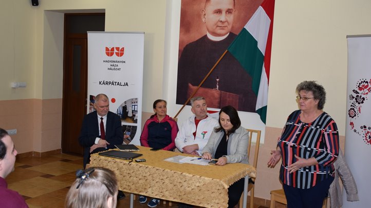 A Hagyományok Háza Hálózat – Kárpátalja képzésén - Előtérben a néptáncoktatás. Fotó: Kárpátinfó/ Kovács Elemér