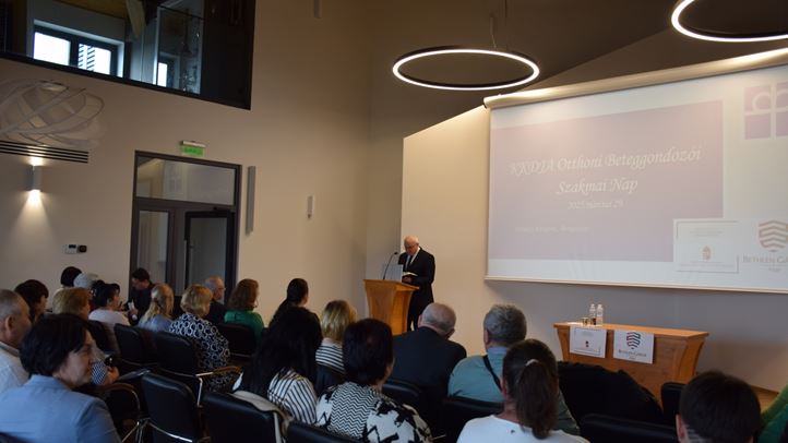 Otthoni beteggondozói szakmai nap Beregszászban - „Erősítsétek a lankadt kezeket…!” Fotó: Kárpátinfó/ Kovács Erzsébet