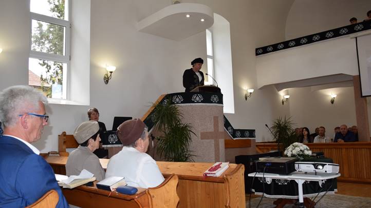 Csendesdélután Csongoron - Jót tenni másokkal – ez az örömteli szolgálat. Fotó: Kárpátinfó/ Kovács Erzsébet