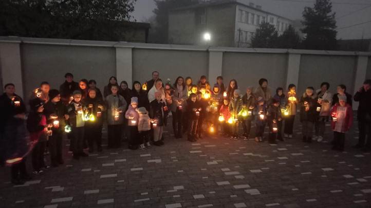 Márton-nap a nagycsaládosoknál - Kézműveskedés, játéktanulás, lámpagyújtás