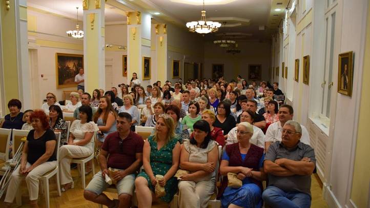 Hogyan tudnék élni nélküled? – Mozihangulat a Munkácsy Mihály Magyar Házban - Balatoni nyár, szerelem a zene hullámhosszán. Fotó: Kárpátinfó/ Kovács Erzsébet