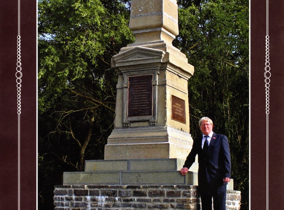 Olvasólámpa – a Vereckei határkő - A hányatott sorsunkat szimbolizáló emlékjel 