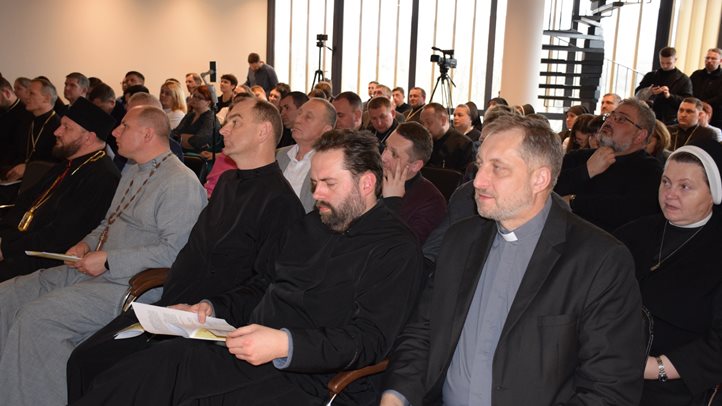 Emlékkonferenciát szerveztek a beregszászi Ortutay Központban - Isten szolgája, Orosz Péter Pál élete és vértanúsága. Fotó: Kárpátinfó/ Kovács Erzsébet