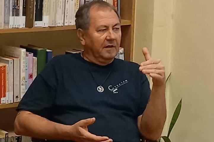 Újra kinyitott a Mitracsek Presszó! - Egy világpolgár vallomásai