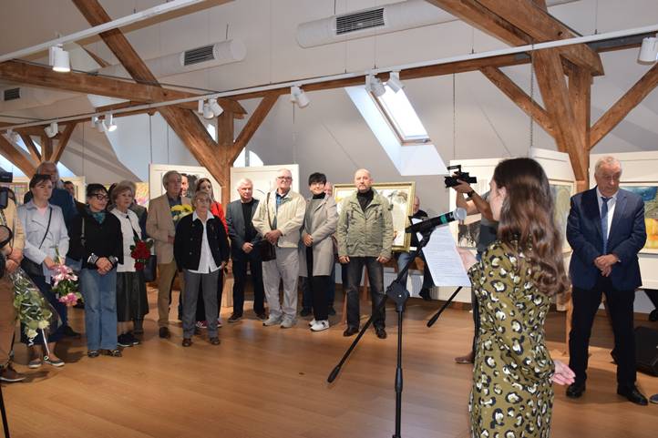 A Nova Forma egyesület tagjainak kiállításán a Munkácsy Mihály Magyar Házban - Négy karakter, négy világlátás, négy stílus. Fotó: Kárpátinfó/ Kovács Elemér