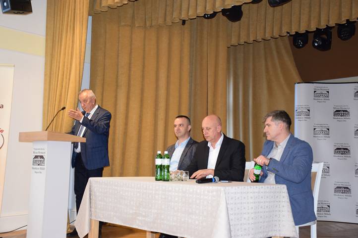 Munkácson ülésezett a Kárpátaljai Magyar Turisztikai Tanács - Békére várva, takaréklángon