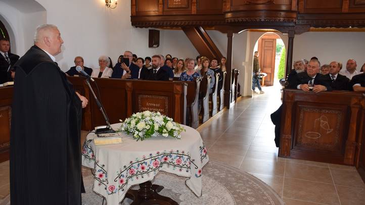 Hálaadó istentisztelet a makkosjánosi református templomban -Krisztus: igazi menedék, oltalom, élet. Fotó: Kárpátinfo/Kovács Elemér