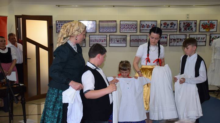 A táncház napja Nagydobronyban - Népi kultúránk: a megtartó erő. Fotó: Kárpátinfo/ Kovács Elemér