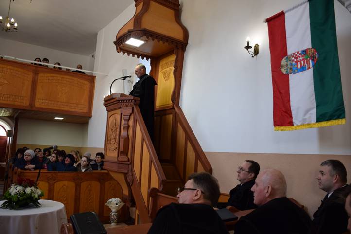 Hálaadás Tiszakeresztúrban húsz év áldásaiért - Hűség, összefogás, jövőépítés