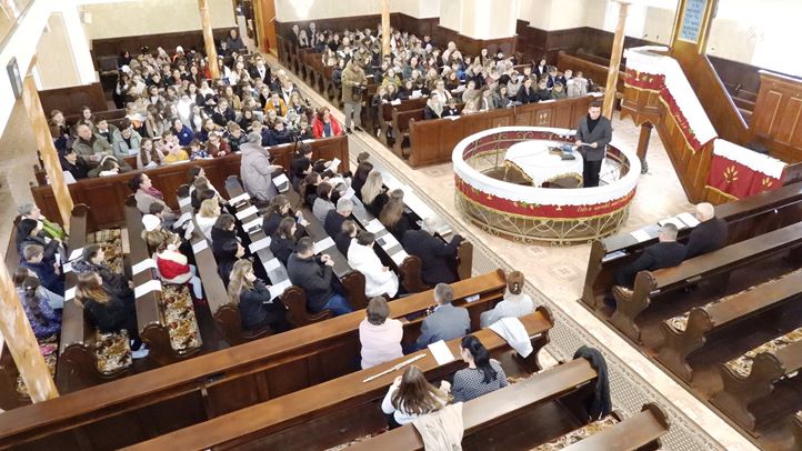 Egyházkerületi ének- és szavalóverseny Nagydobronyban - Földi utam nem magamban járom…Fotó: Kárpátinfó/ Kovács Erzsébet