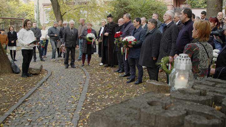 Csöndes megemlékezés Ungváron - Hősök, hazafiak, példaképek. Fotó: Kárpátinfó/ Kovács Elemér