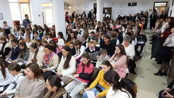 Egyházkerületi ének- és szavalóverseny Nagydobronyban - Földi utam nem magamban járom…Fotó: Kárpátinfó/ Kovács Erzsébet