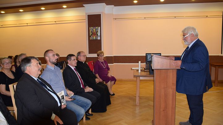 Gróf Esterházy Jánosra emlékeztek Beregszászban  - Istenhit, nemzeti öntudat, mártíromság.Fotó: Kárpátinfo/Kovács Erzsébet